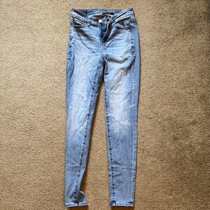 American Eagle Outfitters Light Blue Skinny Jeans